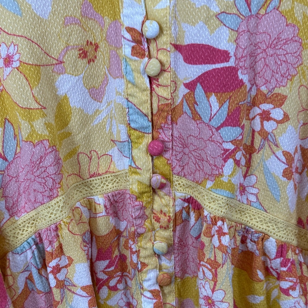 Torrid Floral Blouse in Yellow and Pink - Picture 4 of 7